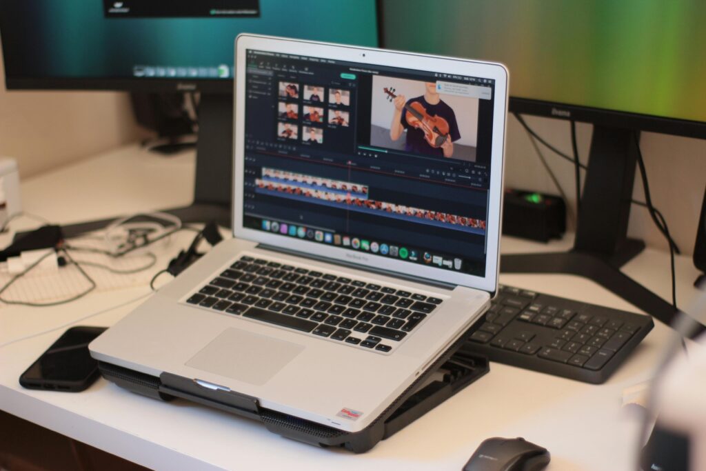 A Laptop Cooling Pad for Sustained Performance