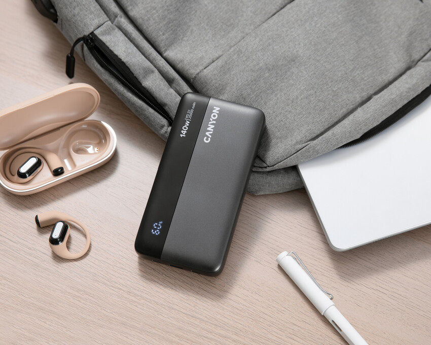 Canyon OnPower 240: 25,000 mAh / 92.5 Wh