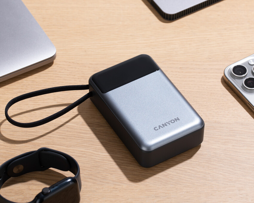 Canyon OnPower 600: 20,000 mAh / 74 Wh