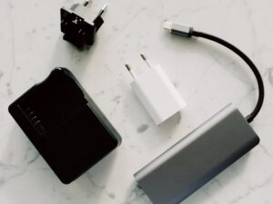 Power Delivery (PD) vs. Quick Charge (QC)