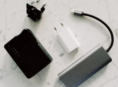 Power Delivery (PD) vs. Quick Charge (QC)