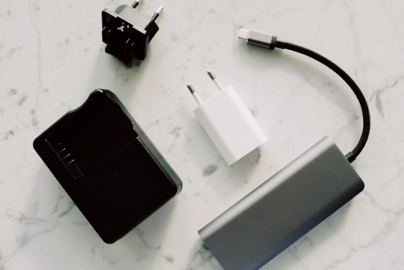 Power Delivery (PD) vs. Quick Charge (QC)